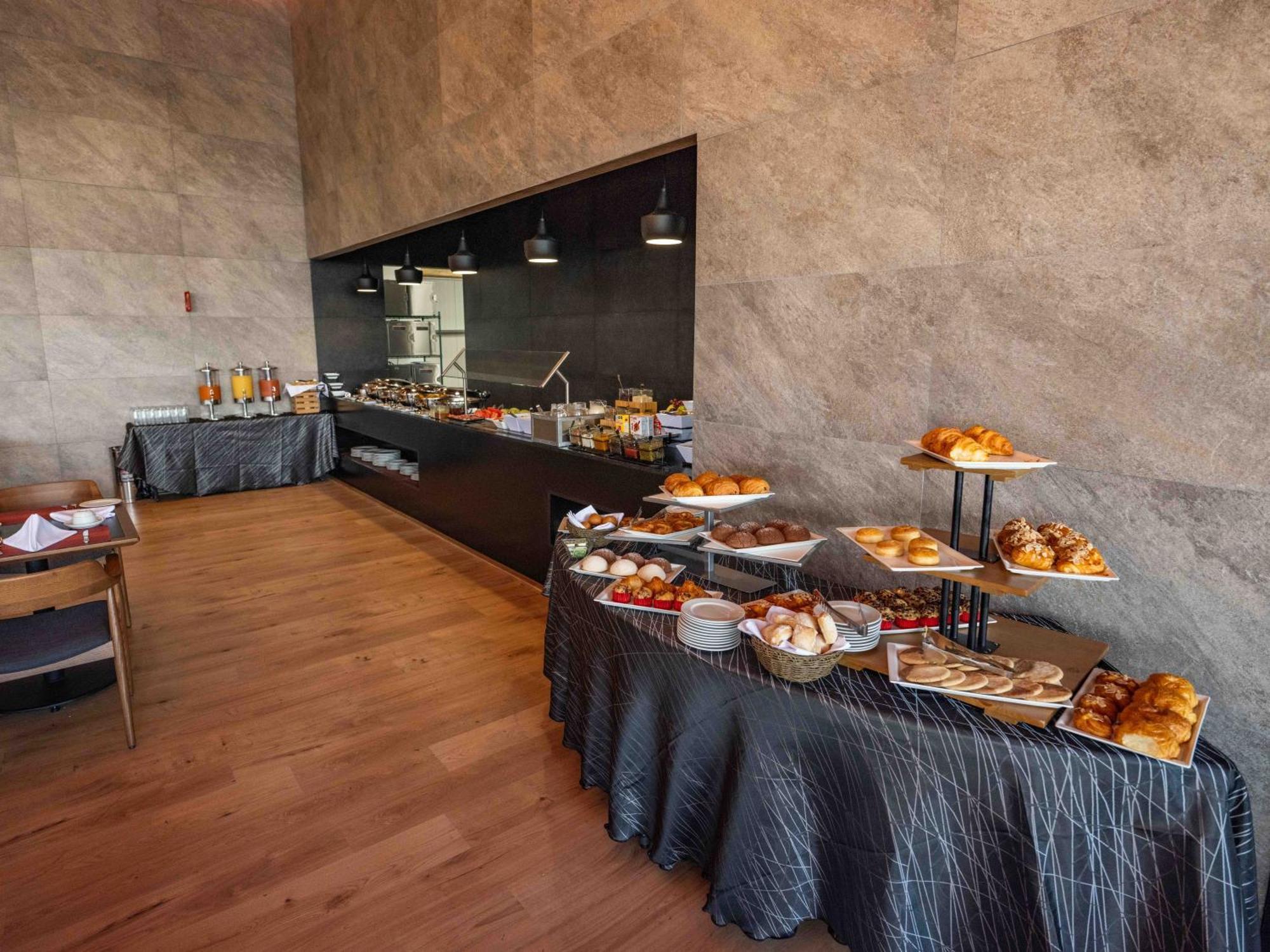 Galeria Plaza Leon Ξενοδοχείο Εξωτερικό φωτογραφία